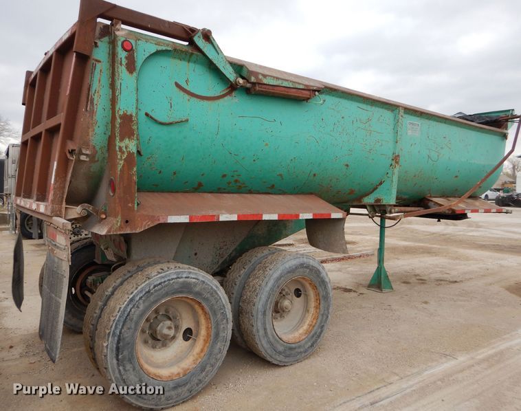 image for item DS6294 1997 Reliance  end dump trailer