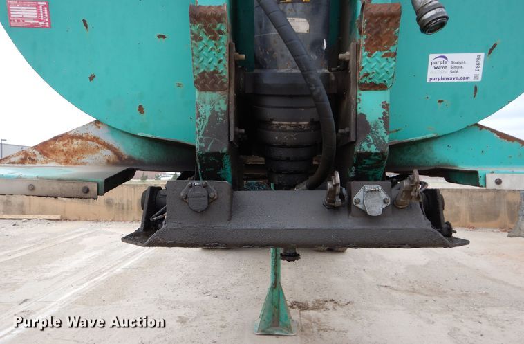 image for item DS6294 1997 Reliance  end dump trailer