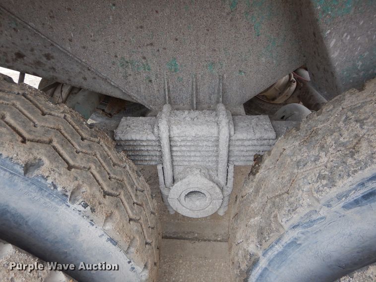 image for item DS6294 1997 Reliance  end dump trailer