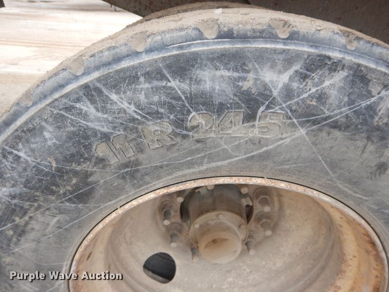 image for item DS6294 1997 Reliance  end dump trailer