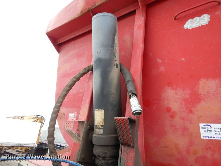 image for item DS6295 1996 Reliance  end dump trailer