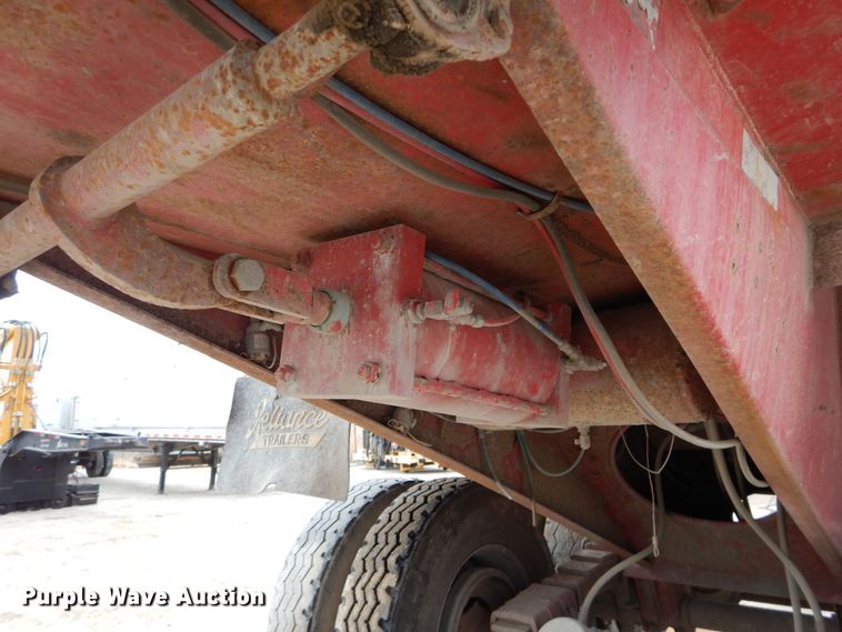 image for item DS6295 1996 Reliance  end dump trailer