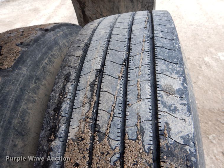 image for item DS6295 1996 Reliance  end dump trailer