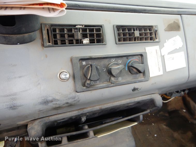 image for item DS6298 1996 Freightliner FL70  utility / service truck