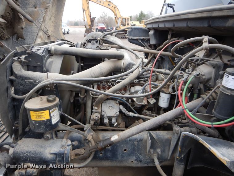 image for item DS6298 1996 Freightliner FL70  utility / service truck