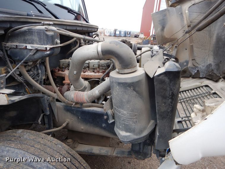 image for item DS6298 1996 Freightliner FL70  utility / service truck