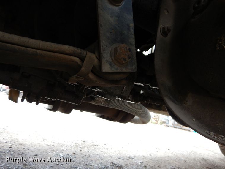 image for item DS6298 1996 Freightliner FL70  utility / service truck