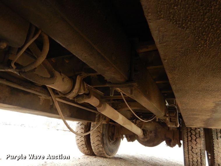 image for item DS6298 1996 Freightliner FL70  utility / service truck