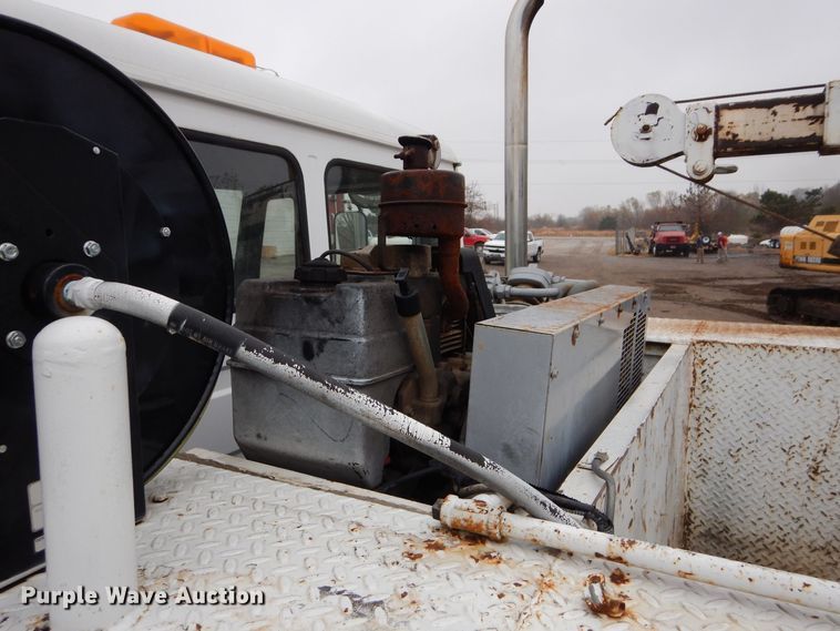 image for item DS6298 1996 Freightliner FL70  utility / service truck