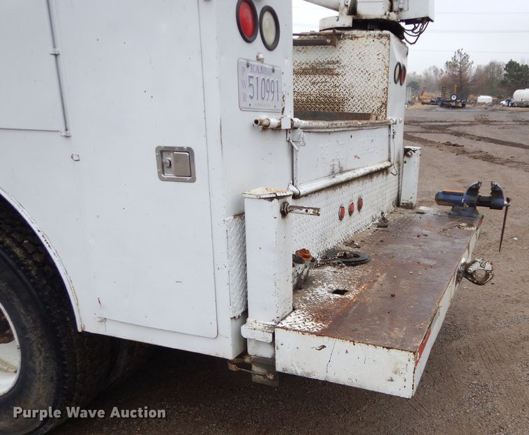 image for item DS6298 1996 Freightliner FL70  utility / service truck