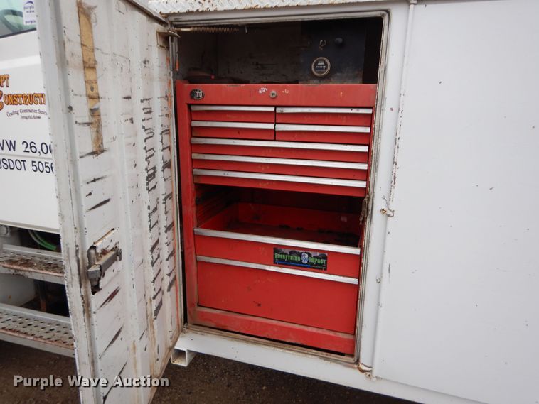 image for item DS6298 1996 Freightliner FL70  utility / service truck