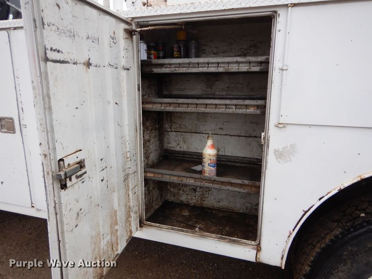 image for item DS6298 1996 Freightliner FL70  utility / service truck