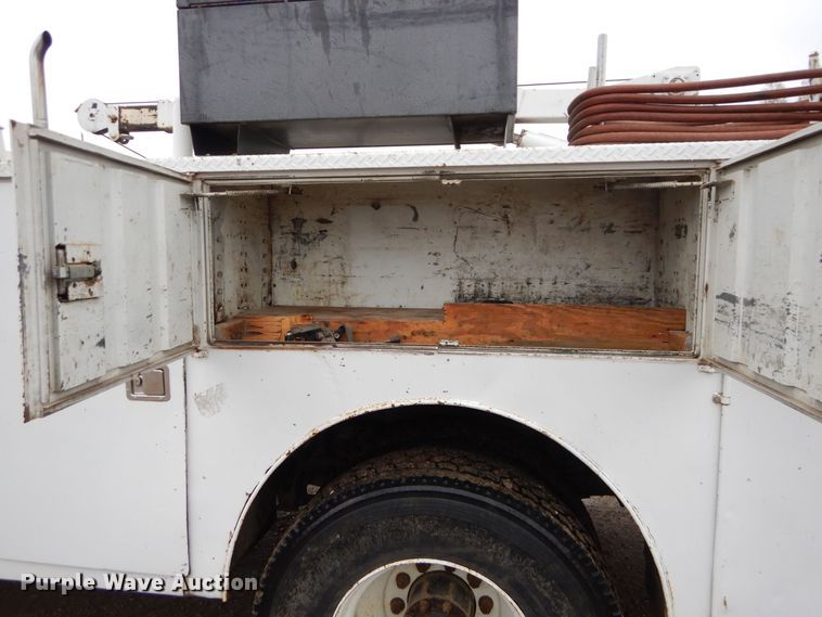 image for item DS6298 1996 Freightliner FL70  utility / service truck