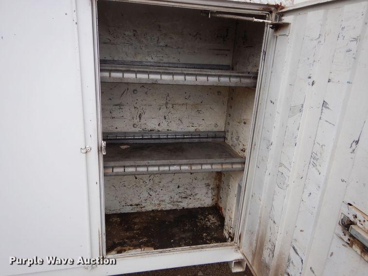 image for item DS6298 1996 Freightliner FL70  utility / service truck