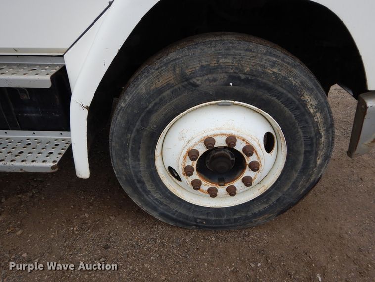 image for item DS6298 1996 Freightliner FL70  utility / service truck