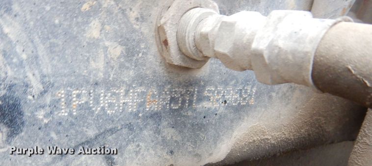 image for item DS6298 1996 Freightliner FL70  utility / service truck