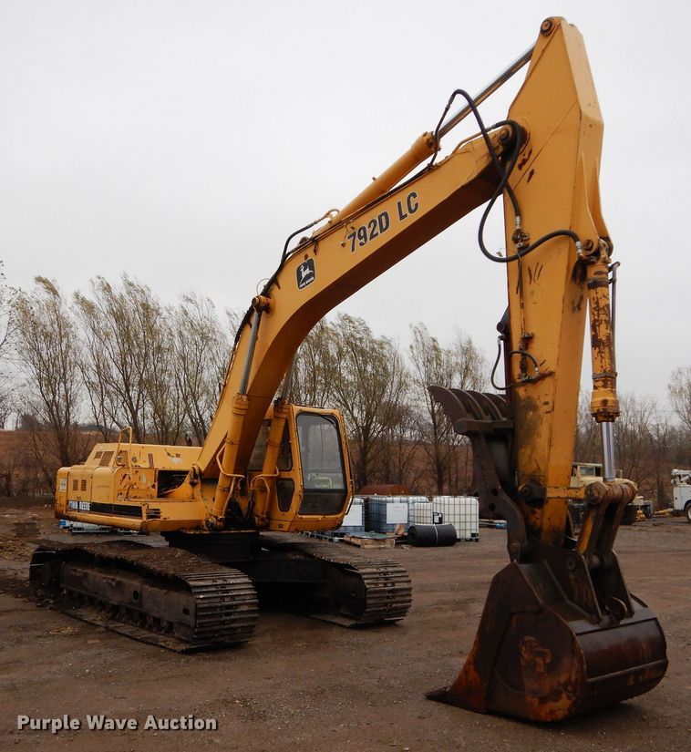 image for item DS6299 1996 John Deere 792D  excavator