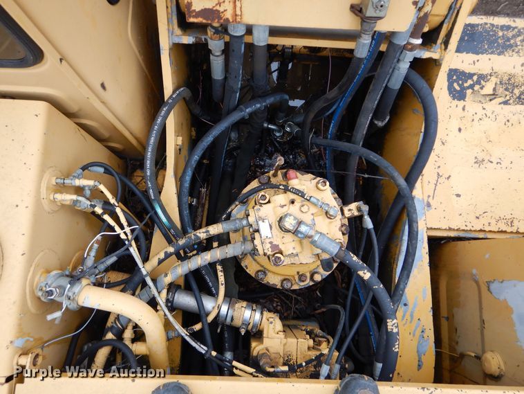 image for item DS6299 1996 John Deere 792D  excavator