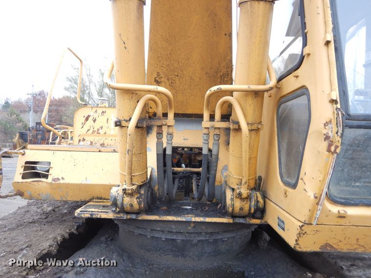 image for item DS6299 1996 John Deere 792D  excavator