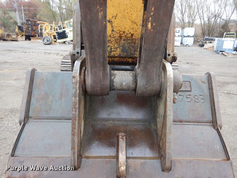 image for item DS6299 1996 John Deere 792D  excavator