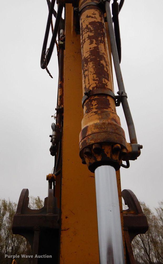 image for item DS6299 1996 John Deere 792D  excavator