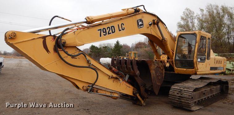 image for item DS6299 1996 John Deere 792D  excavator