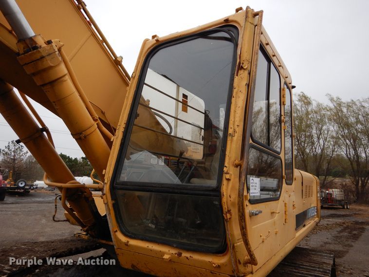 image for item DS6299 1996 John Deere 792D  excavator