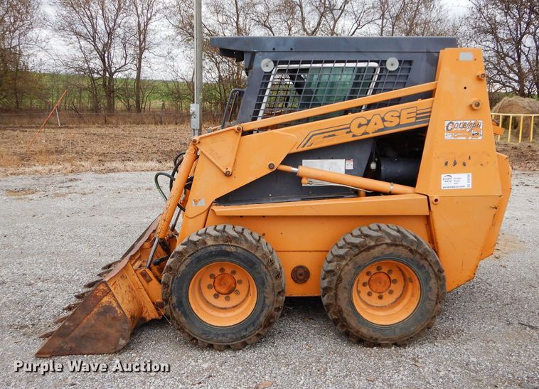 image for item DS6300 2000 Case 1845C  skid steer loader