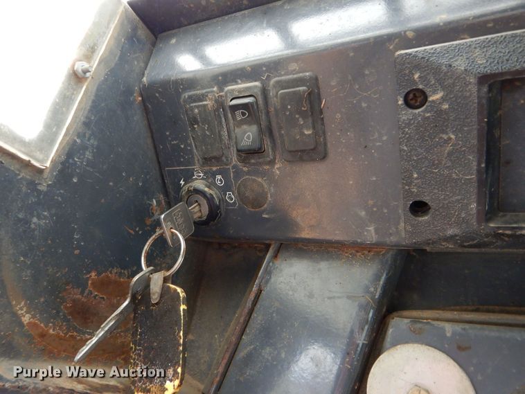 image for item DS6300 2000 Case 1845C  skid steer loader