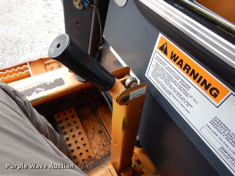 image for item DS6300 2000 Case 1845C  skid steer loader