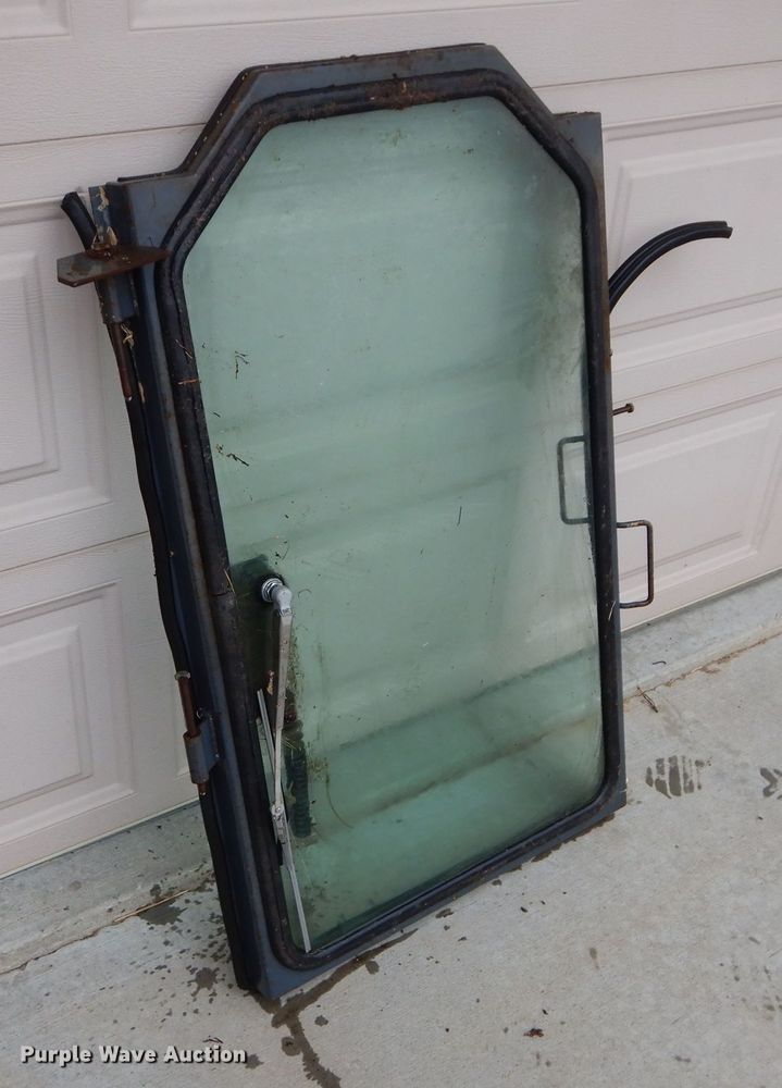 image for item DS6300 2000 Case 1845C  skid steer loader