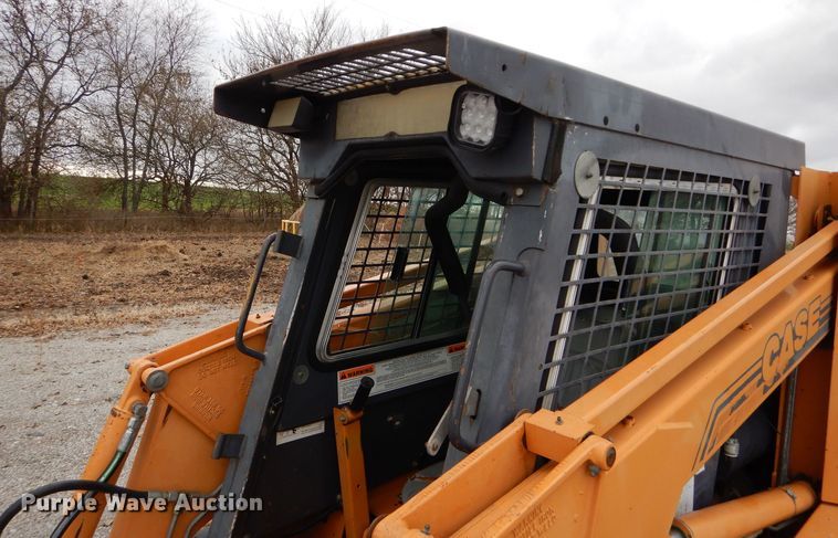 image for item DS6300 2000 Case 1845C  skid steer loader