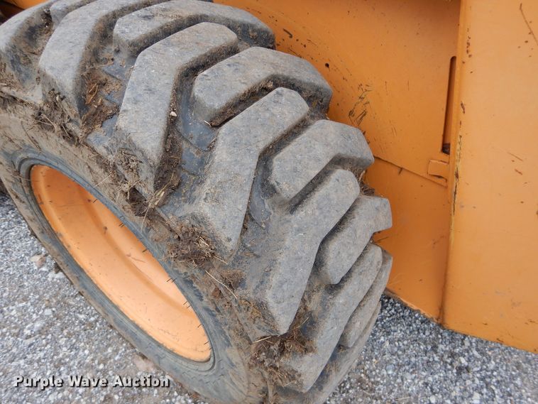 image for item DS6300 2000 Case 1845C  skid steer loader