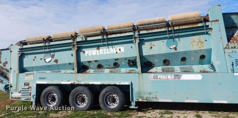 image for item DS8247 2007 Powerscreen Phoenix 3300  trommel screen
