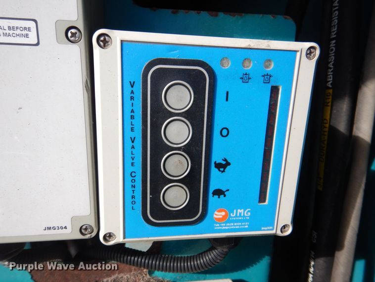 image for item DS8247 2007 Powerscreen Phoenix 3300  trommel screen