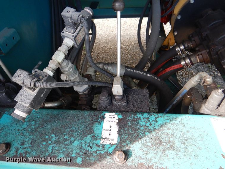 image for item DS8247 2007 Powerscreen Phoenix 3300  trommel screen