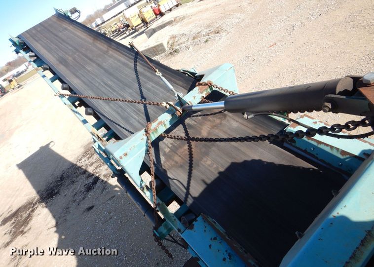 image for item DS8247 2007 Powerscreen Phoenix 3300  trommel screen