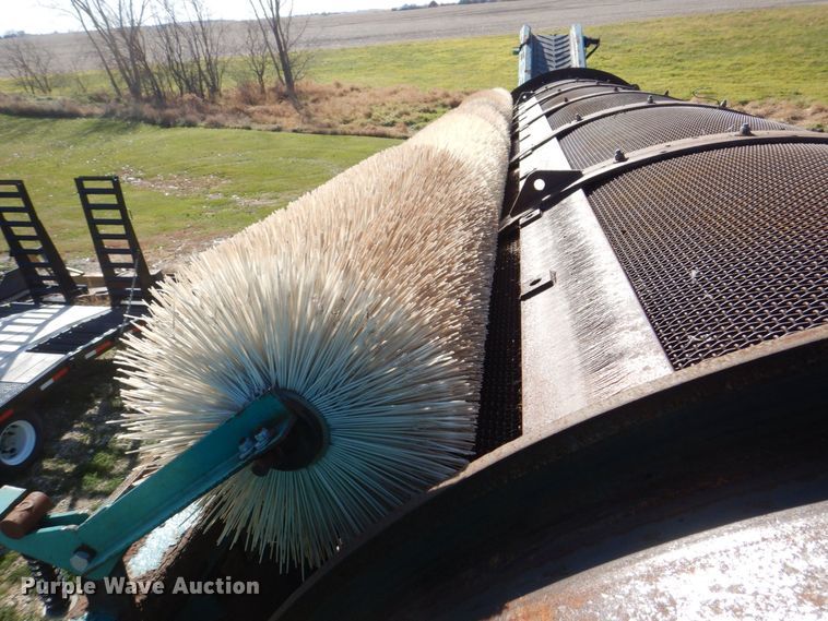 image for item DS8247 2007 Powerscreen Phoenix 3300  trommel screen