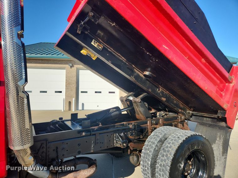 image for item EA9435 2007 GMC C8500  dump truck