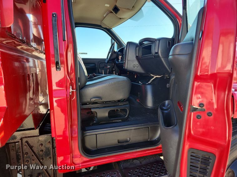 image for item EA9435 2007 GMC C8500  dump truck