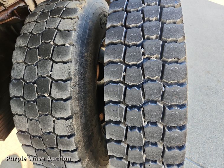 image for item EA9435 2007 GMC C8500  dump truck