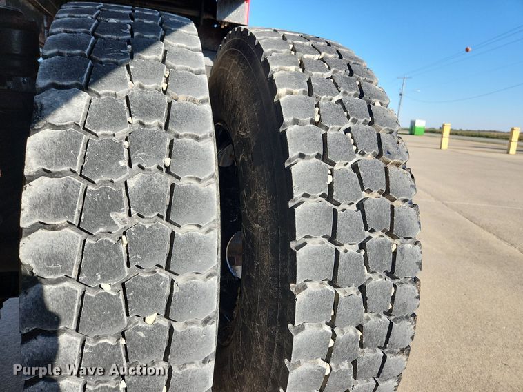 image for item EA9435 2007 GMC C8500  dump truck