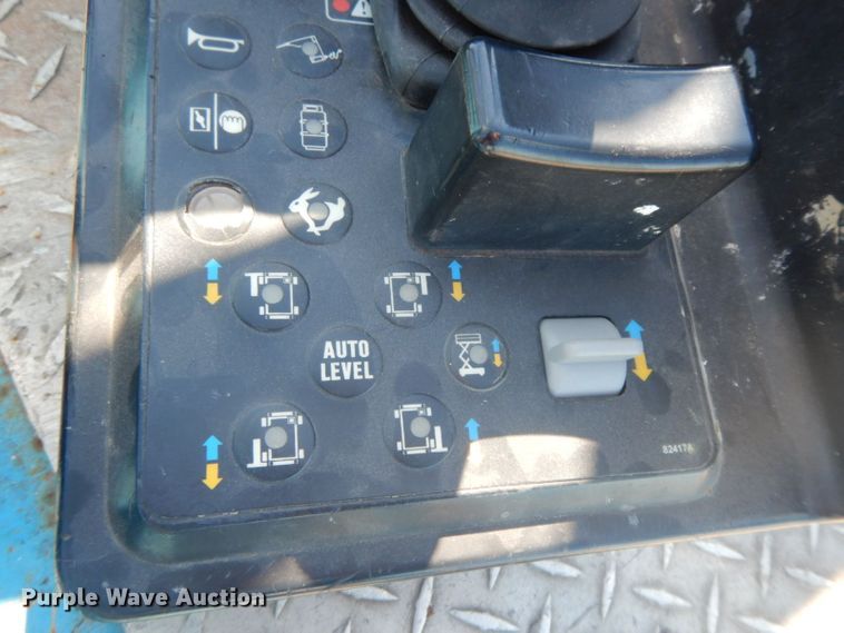 image for item HF9462 2007 Genie GS-3268  scissor lift