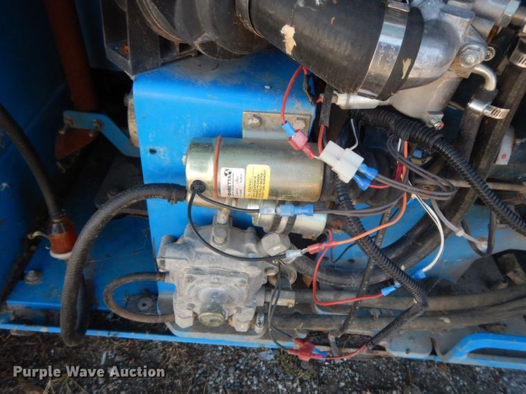 image for item HF9462 2007 Genie GS-3268  scissor lift