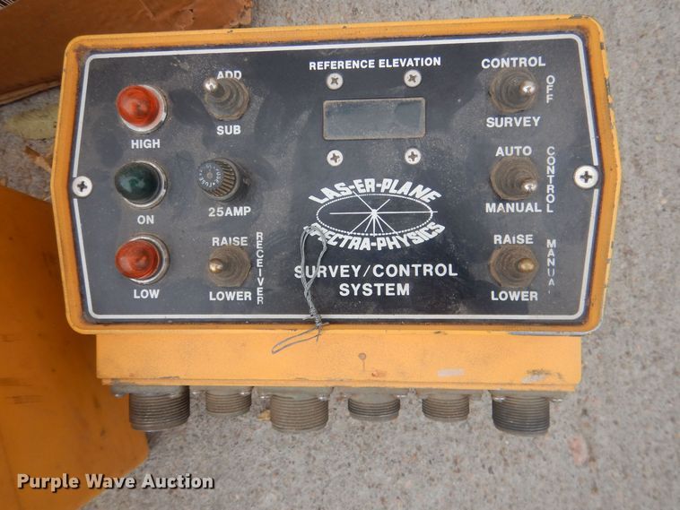 image for item HQ9528 (2) Spectra Physics Laser Plane laser levels