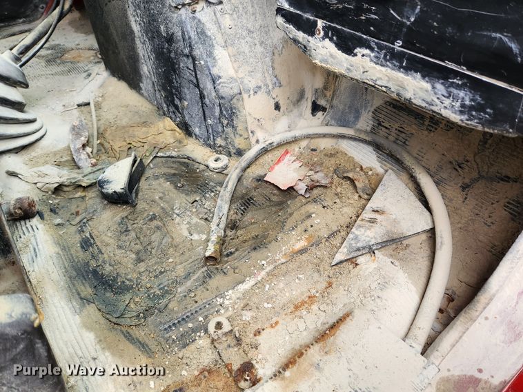 image for item JB9756 2002 International 4900  dump truck