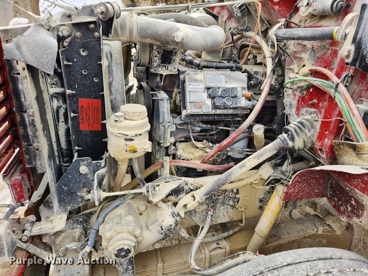 image for item JB9756 2002 International 4900  dump truck