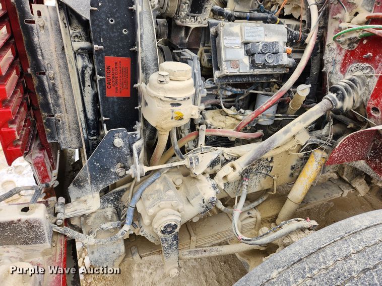 image for item JB9756 2002 International 4900  dump truck