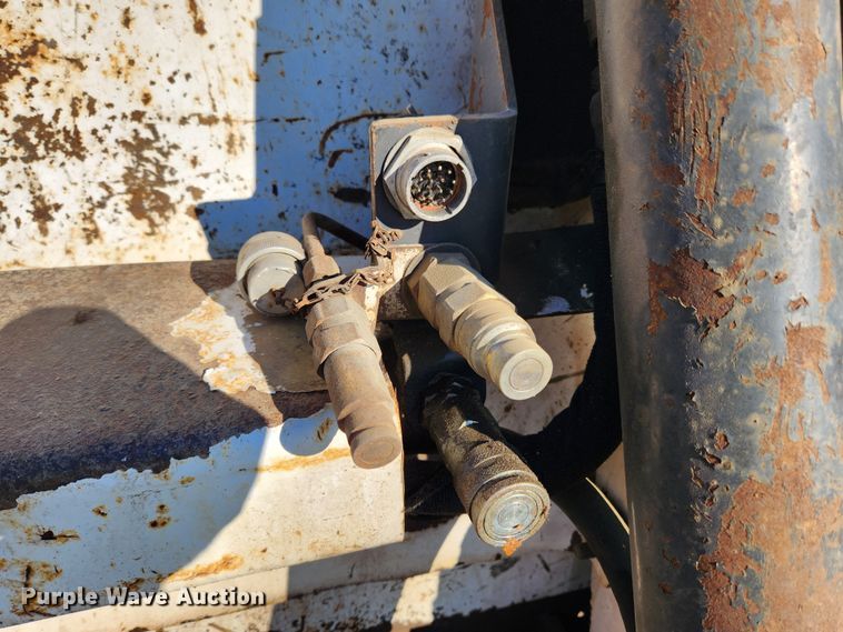 image for item JB9761 1999 Bobcat 963  skid steer loader