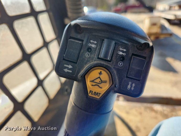 image for item JB9761 1999 Bobcat 963  skid steer loader